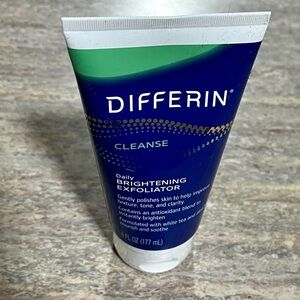 Cleanse Daily Brightening Exfoliator - Blue